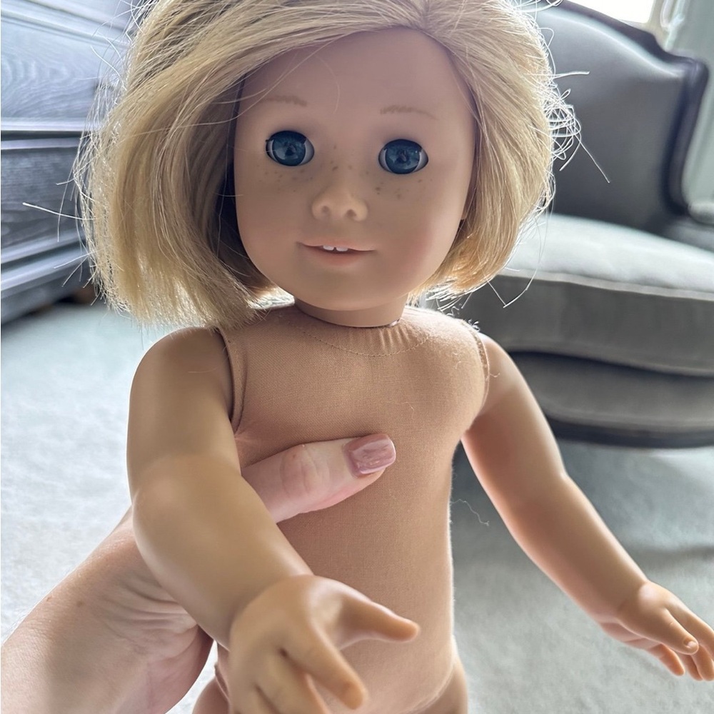 AMERICAN GIRL Kit Doll (in vintage ballerina outfit with wings) - Picture 6 of 8